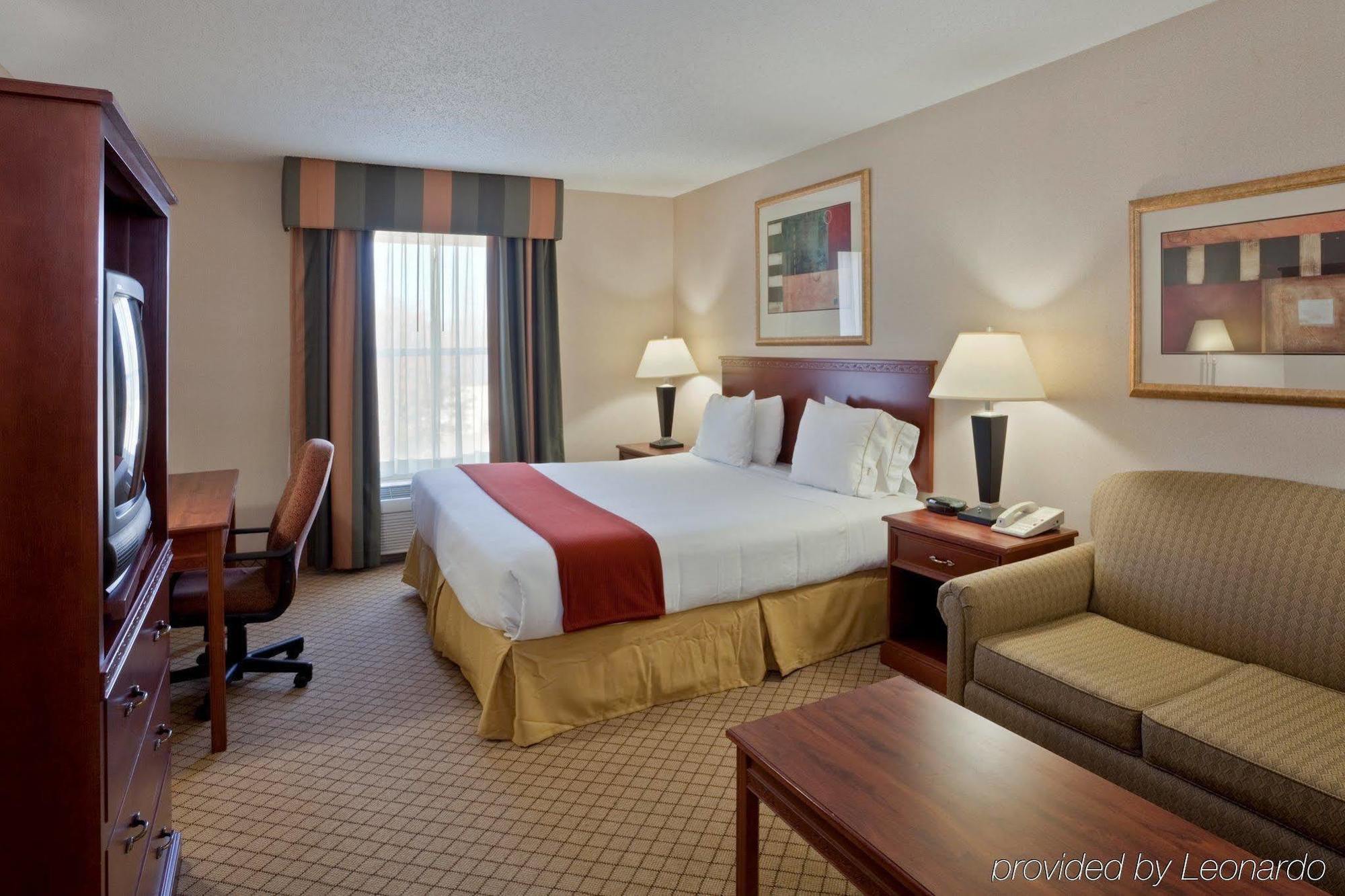 Windsor Inn & Suites Dodge City Exteriör bild
